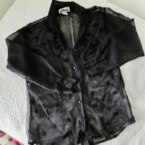 Effeci Black  Floral Mesh Button Up Blouse Size M - Picture 9 of 10